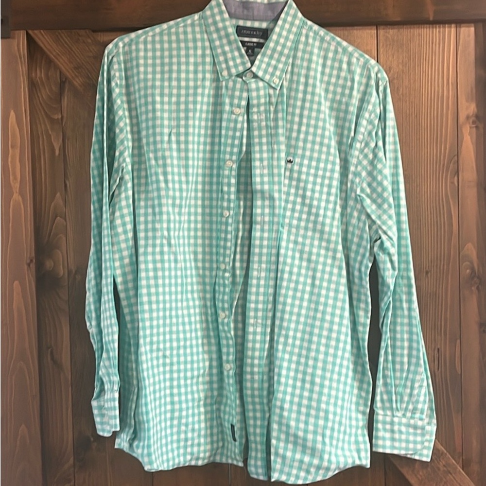 Crown & Ivy Green Gingham Button-Down Shirt